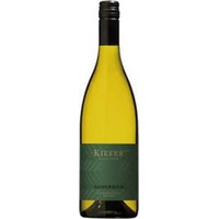 Kiefer Auxerrois trocken﻿