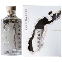 Isle of Raasay Gin + 2 Glasses - gift box