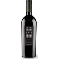 Vigneti del Salento Vigne Vecchie Negroamaro Puglia IGP - - Apulien, Italien