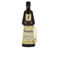 Frangelico Haselnuß Likör , Italien