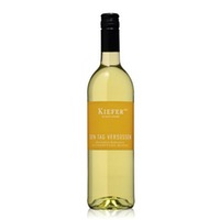 Den Tag versüßen Weißweincuvée lieblich QbA Kiefer