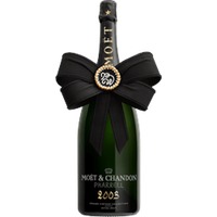 Moët & Chandon x Pharrell Williams Grand Vintage Collection Édition Limitée Bow Creation