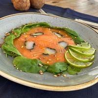 Carpaccio Lachs & Heilbutt – hauchdünne Scheiben mit Noriblatt (4 x 70 g)