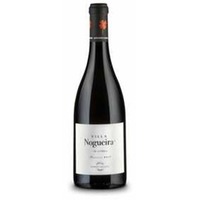 Villa Nogueira Harvest